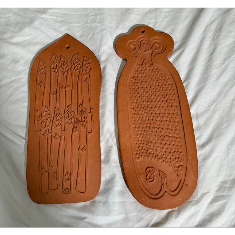 Vintage 1963 lot of 2 made in USA Bennington Potters Terracotta Wall Plaques MCM